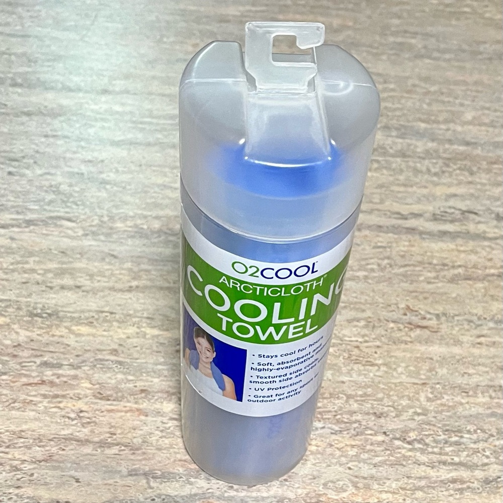 NIB O2 Cool Articloth cooling towel